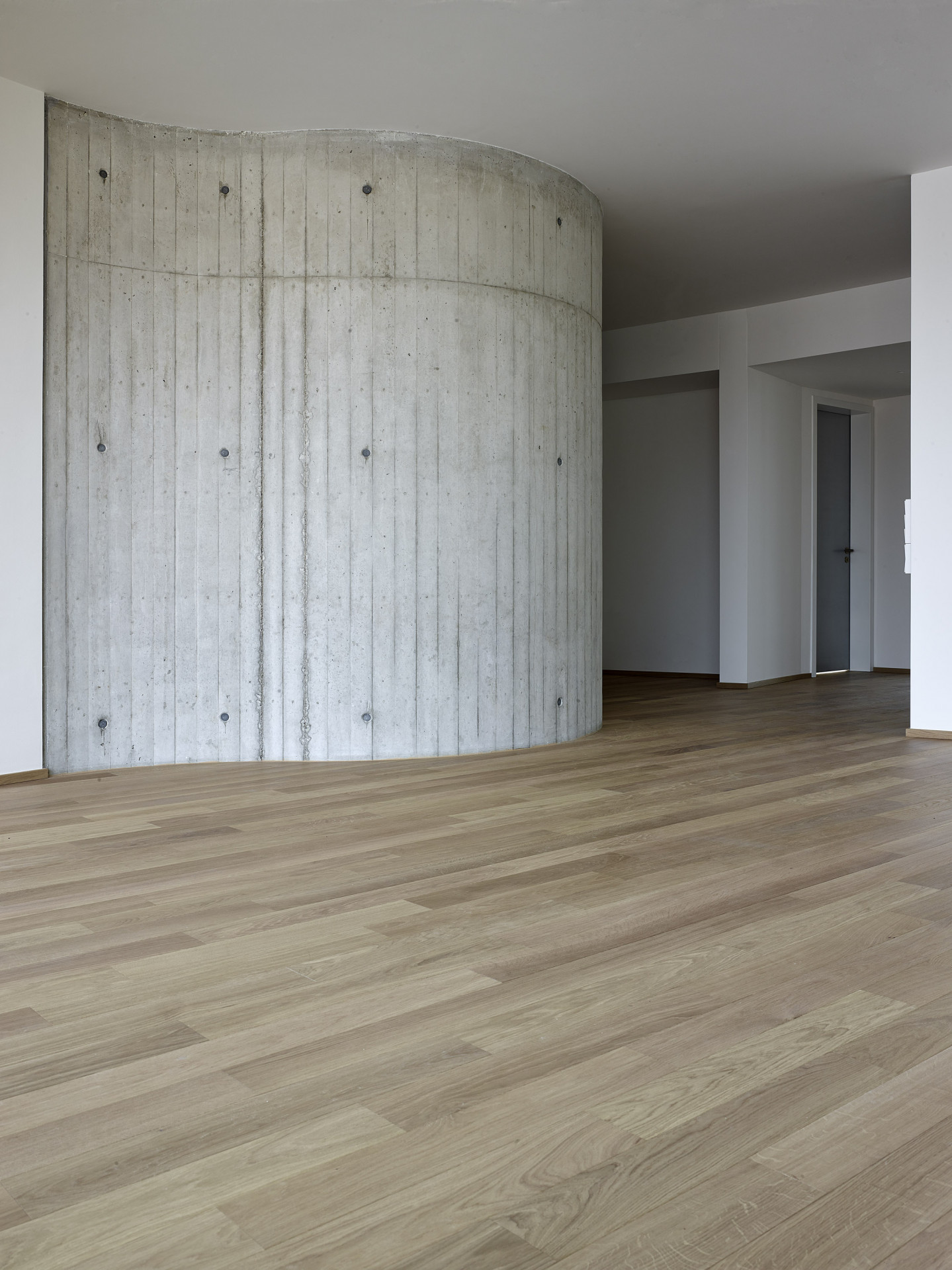 Budova Komunardů XXXV od architekta Stanislava Fialy