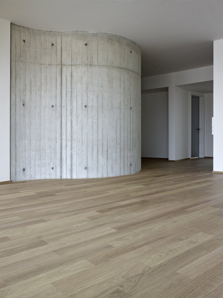 Budova Komunardů XXXV od architekta Stanislava Fialy