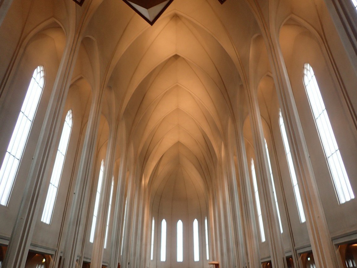 Hallgrímskirkja, Guðjón Samúelsson, návrh 1937, dokončení 1986