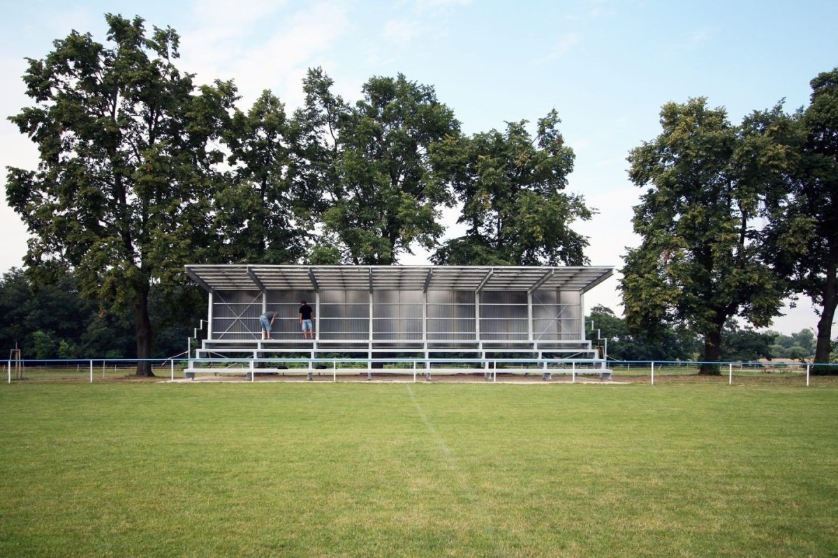 Tribuna fotbalového hřiště TJ Sokol, Záryby