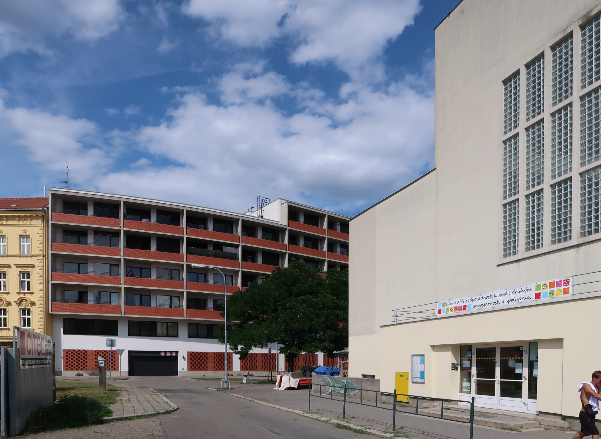 Rezidence Křídlovická v Brně, ateliér RAW (Tomáš Rusín, Ivan Wahla, Libor Šupler, spolupráce Promed Brno s. r. o.)