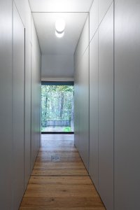 Architektka Tereza Čudová Ajmová zrekonstruovala dřevostavbu na Nymbursku.