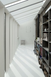 Tree House, 6a architects