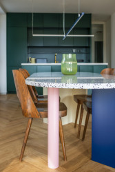 BY architects zrekonstruovali rodinný dům z 50. let v Praze s cílem zachovat charakter stavby.