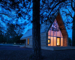 Wolfson Tree Management Centre od Invisible studio