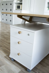 Studio Schwestern, Dětská ordinace v Revoluční – foto