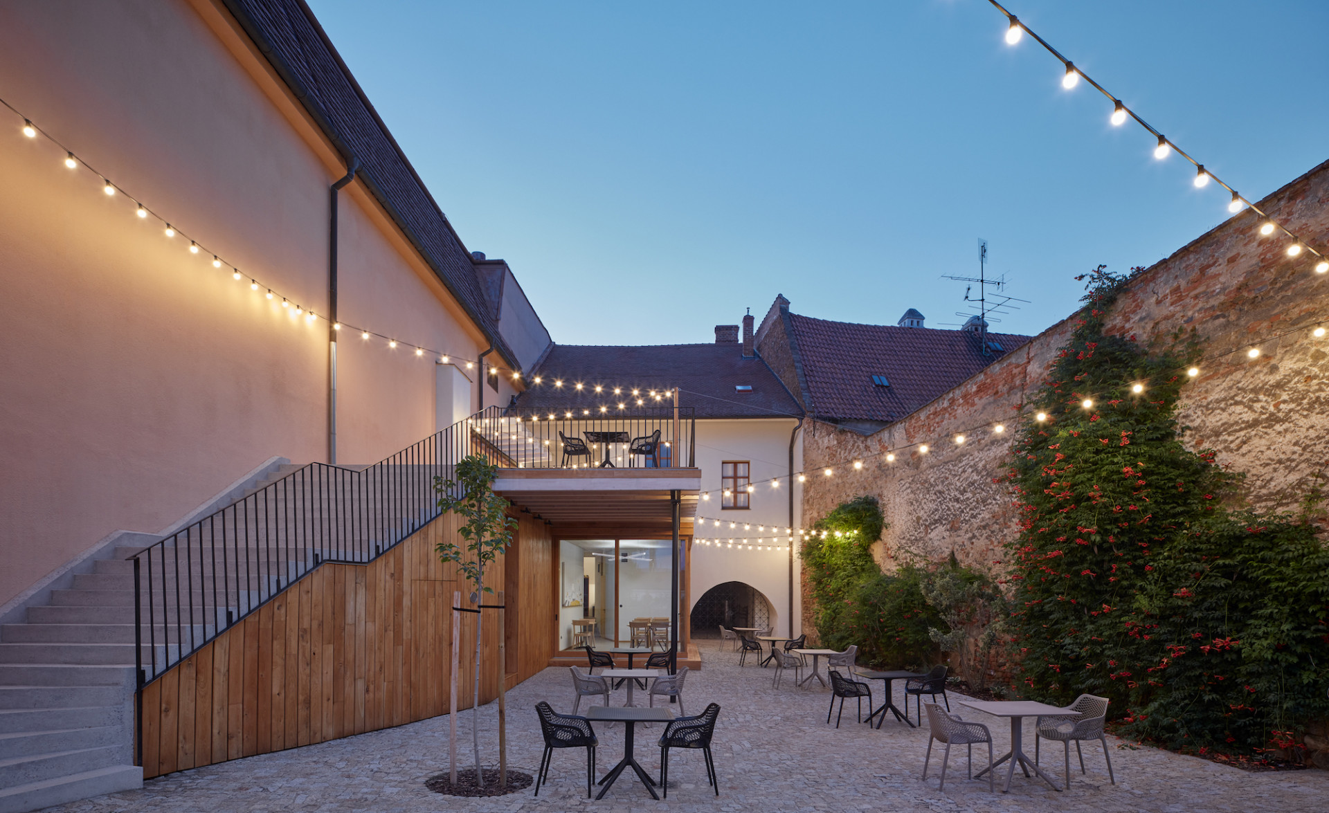 Vinařství Nešetřil ve Znojmě, ORA (originální regionální architektura)/ Jan Veisser, Jan Hora, Barbora Hora © BoysPlayNice