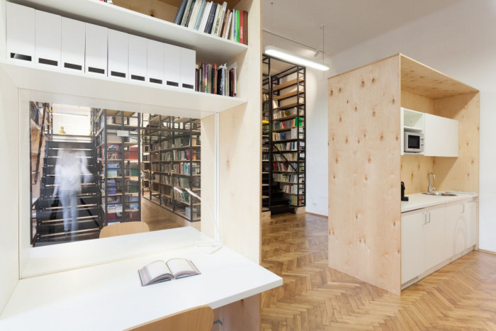 Knihovna pro gymnázium Třeboň, Ateliér 111 architekti