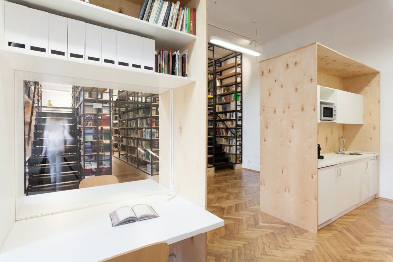 Knihovna pro gymnázium Třeboň, Ateliér 111 architekti