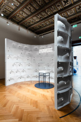 Společnost Ravak bude součástí festivalu designu a módy Designblok. Expozici navrhlo duo Vrtiška & Žák.