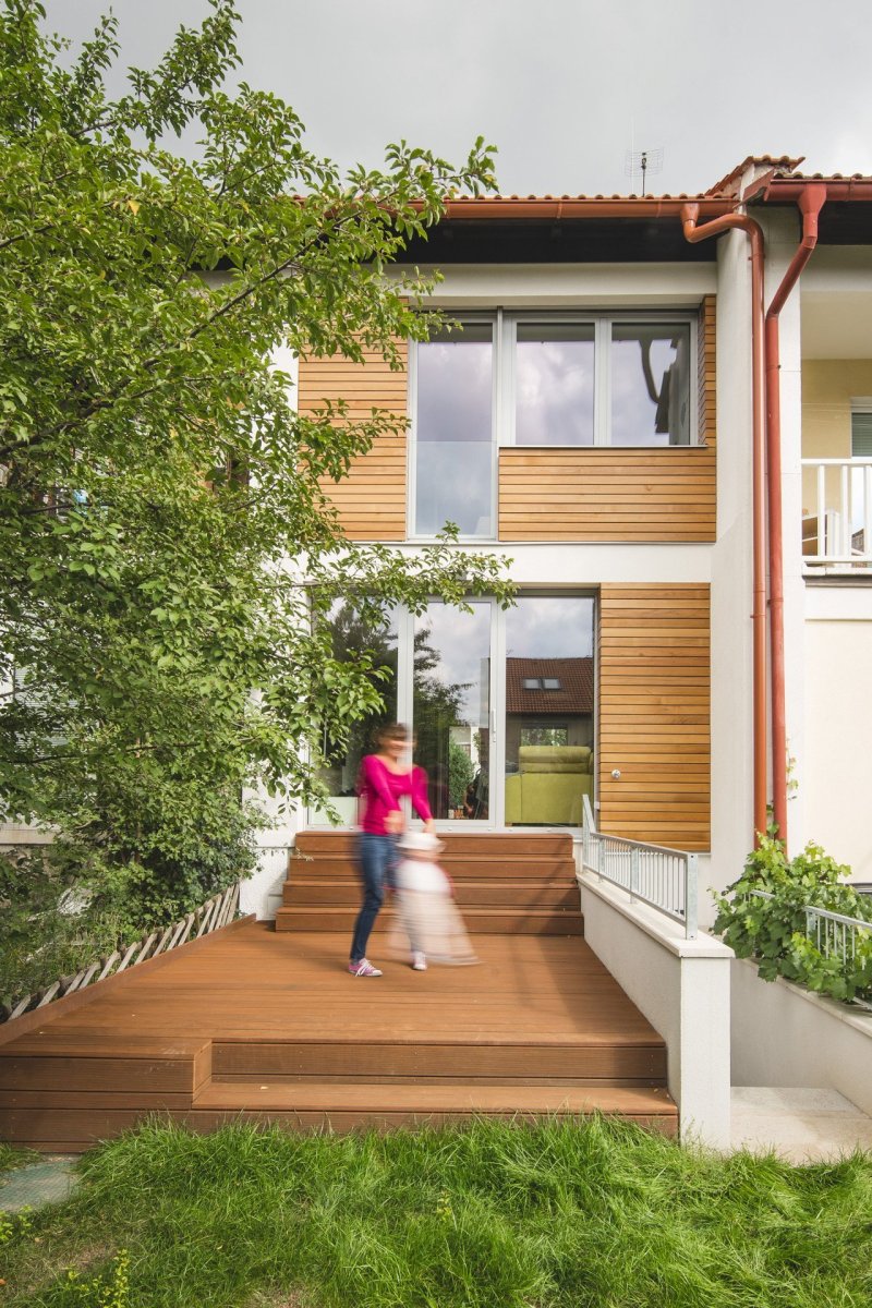 Řadový dům Solidarita, Mooza architecture