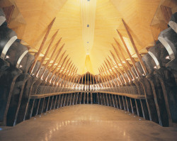 Dostavba zámku ve Velkých Opatovicích, Fránek Architects, 1998-2007.