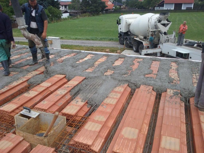 Realizace za použití stropní vložky MIAKO