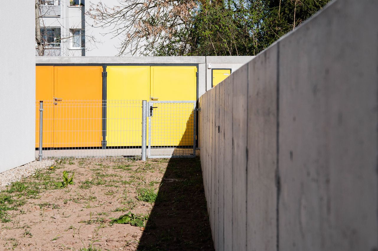 ateliér POVĚTROŇ, Řadové domy Fričova – foto