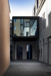 M Factory, Olgoj Chorchoj