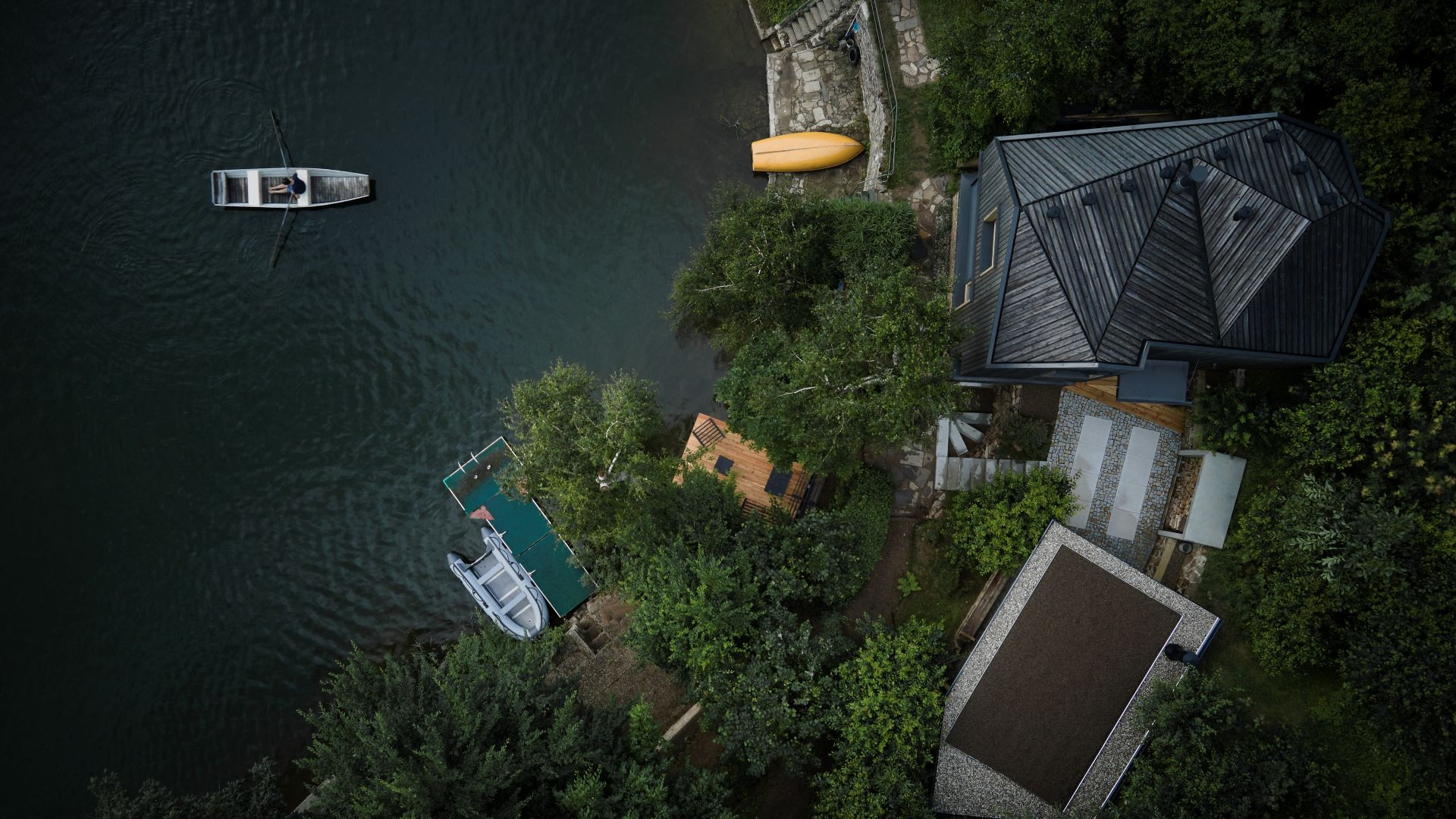 Chata na Vranovské přehradě - Prodesi / Domesi
