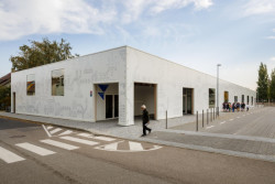 Obecní dům a radnice v Ďáblicích, A.LT Architekti