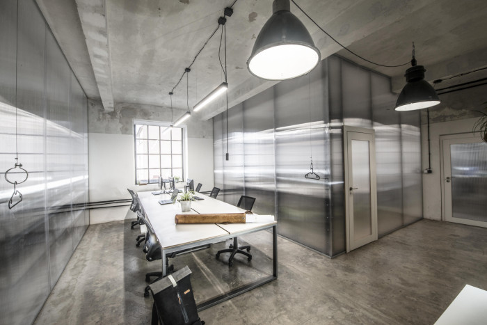 Coworking Přístavní v Praze od studia Reaktor