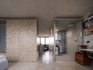 Papundekl architekti - Tři boxy z Packwallu v otevřeném prostoru: Byt prostorově rozčleňují vložené boxy