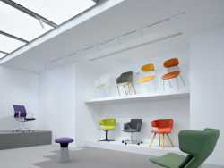 Nově zrekonstruovaný showroom LD Seating v pražském Karlíně od studia archicraft