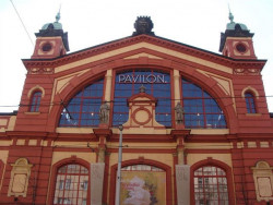 Zajímavé stavby dolní části Vinohradské (Antonín Turek, Budova Vinohradské tržnice) - foto