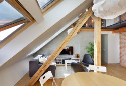 Dalibor Hlaváček, Půdní vestavba Terronská, foto