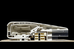 Model sálu podle vítězného návrhu amerického studia Steven Holl Architects + Architecture Acts z Prahy