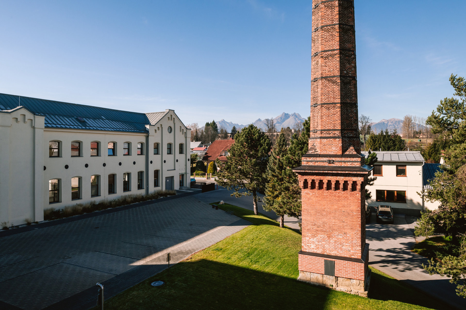 Na komíně by měla vzniknout vyhlídka. (Rekonstrukce přádelny v Kežmarku; BEEF Architekti)