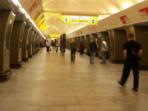 Náměstí Republiky, nástupiště (linka B) – foto