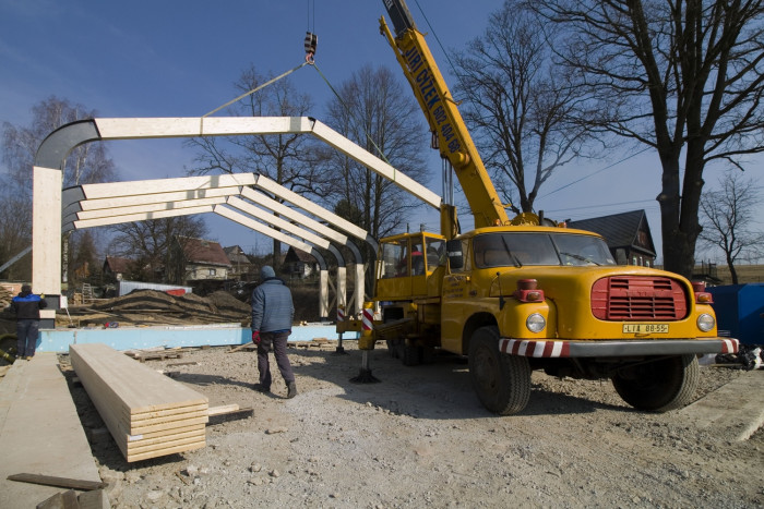 Hasičská zbrojnice Krásná Studánka, Vojtěch Šrut