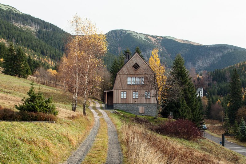 Přestavba chaty ve Svatém Petru, Znamení čtyř - architekti