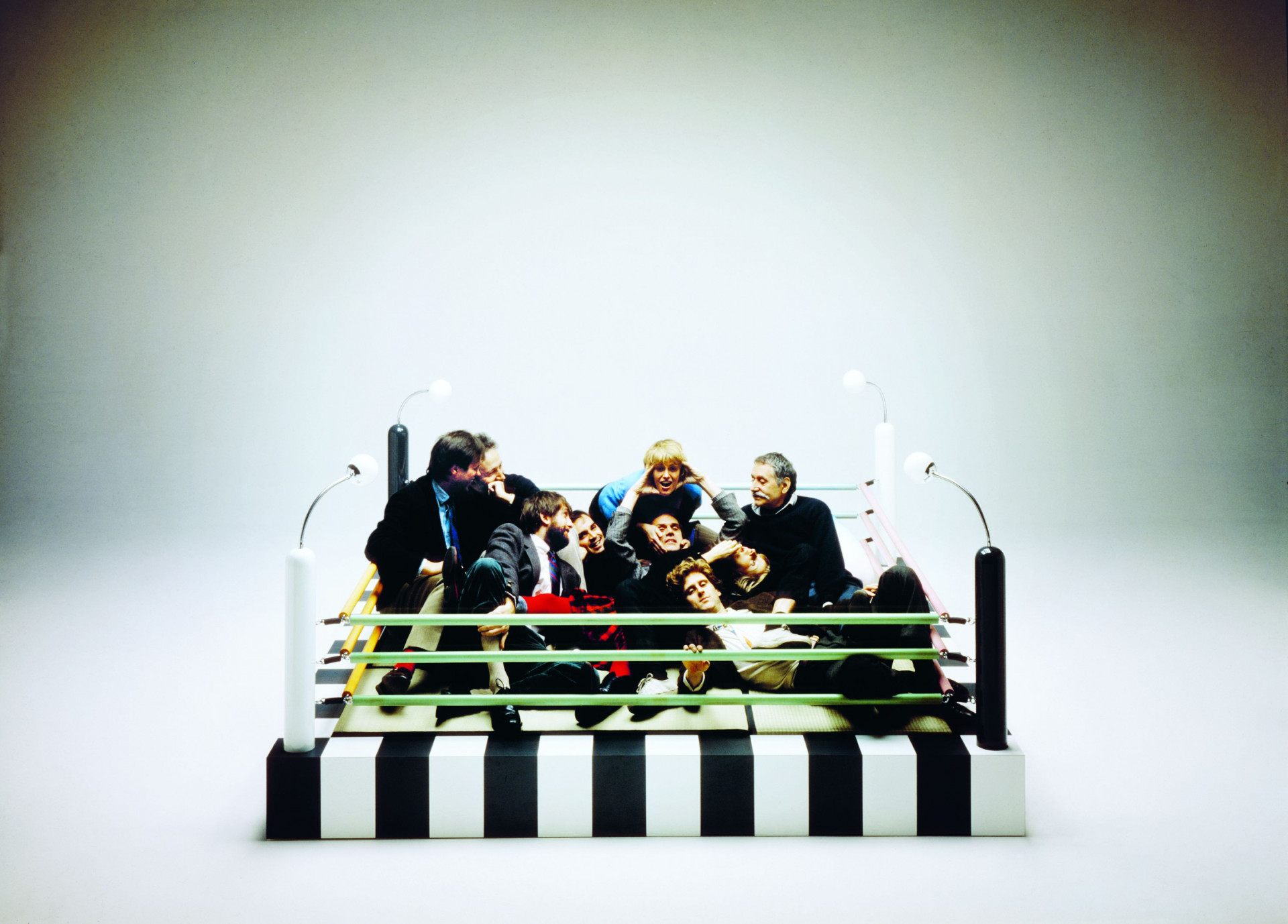 Členové skupiny Memphis. Zdroj: Vitra Design Museum