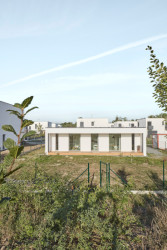 Půdorys obdélníkový, dispozice nanejvýš racionální (Chytrý dům v Dobříši, 0,5 Studio)