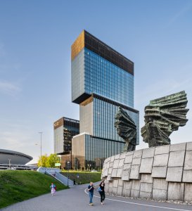 Kulturní zóny Katovic má novou dominantu. Studio Medusa group realizovali mrakodrap a kancelářský komplex .KTW