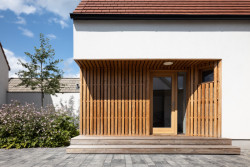 Rodinný dům v Dolních Dubňanech, CL3: Všechna taková místa jsou pak zvýrazněna dřevěným obložením