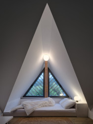 V apartmánu (Centrum Hořec; ADR)