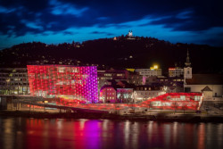 Budova Ars Eletronica Center v Linci, kde první zářijový týden proběhne festival Ars Electronica 2025