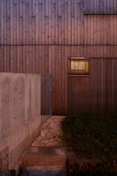 Proměna hospodářské usedlosti s mlýnem na Slovensku od RDTH architekti