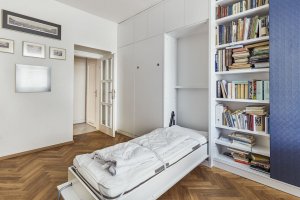 Byt Žižkov, ložnice s rozloženou postelí, 0,5 Studio