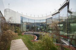 V paláci přibyly nové technologie, a třeba i střešní terasy. „Tento projekt dokládá naši schopnost spojit historii s požadavky moderní doby," vzkazují z Hintonu.