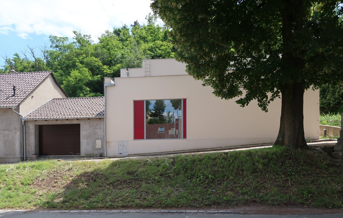 Obecní knihovna v Ostopovicích, ateliér TRANSAT ARCHITEKTI (Petr Všetečka, Robert Václavík, Jakub Finger, spolupráce Tereza Matoušková, František Pleva, Kristina Baturko)