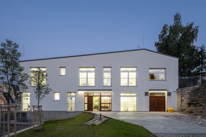 Zubaři Nad Mlýnem, studio Raketoplán