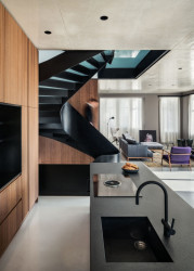 White Concrete Old House, I/O architects