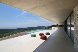 Víkendová vila Issa Megaron na chorvatském ostrově Vis, architekt Davor Matekovic