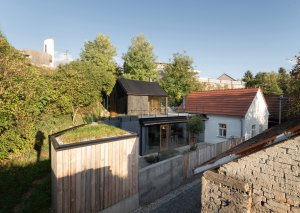 Víkendový dům v Bukovanech od studia SENAA architekti
