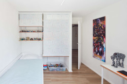 Původně byl v bytě dětský pokoj jen jeden. (Panelákový byt na Jarově, Kateřina Hodková a Markéta Smrčková)