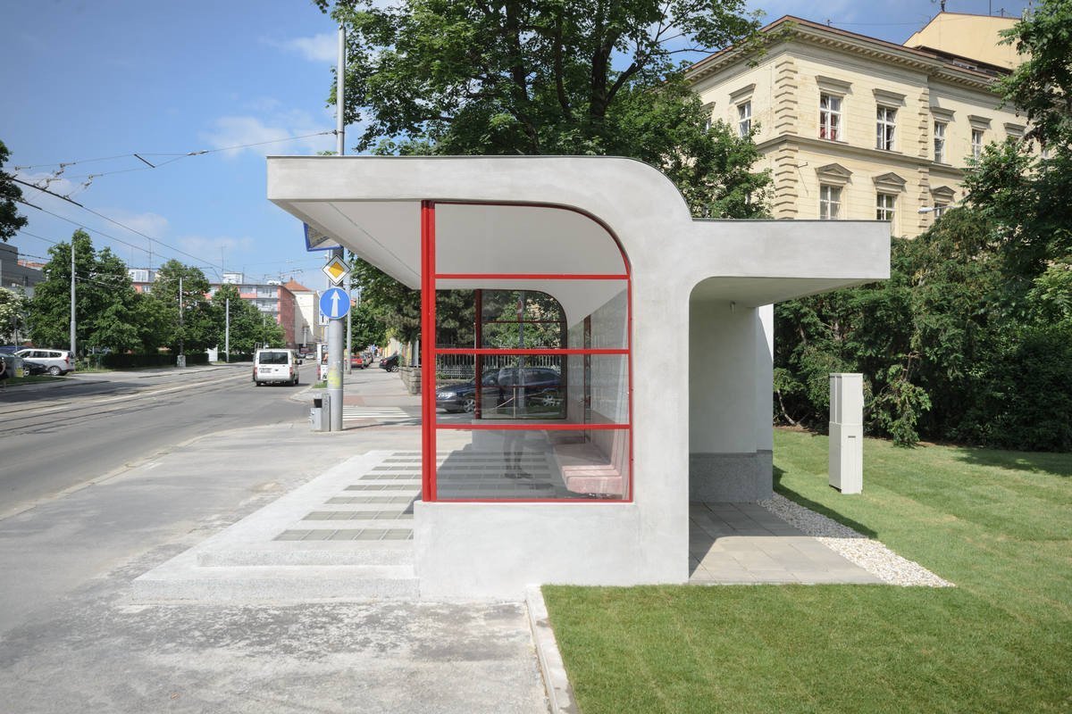 Rekonstrukce funkcionalistické zastávky od architekta Oskara Pořísky, Atelier RAW