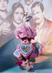 Mezi vybrané autory, kteří se představí na milánském Design Weeku, patří také sklářský výtvarník a designér František Jungvirt