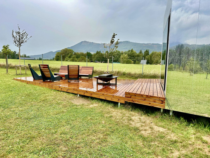 Pergoly a terasy terasa u zrcadlového domu Čeladná od Chytrých základů