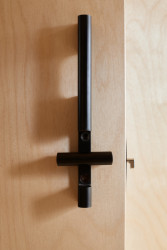 M&T, dveřní systém Magnetic, madlo YES!